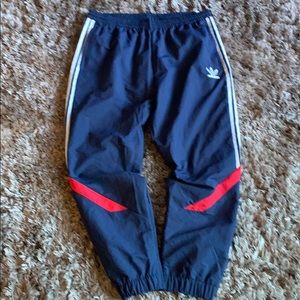 Adidas sportive track pants